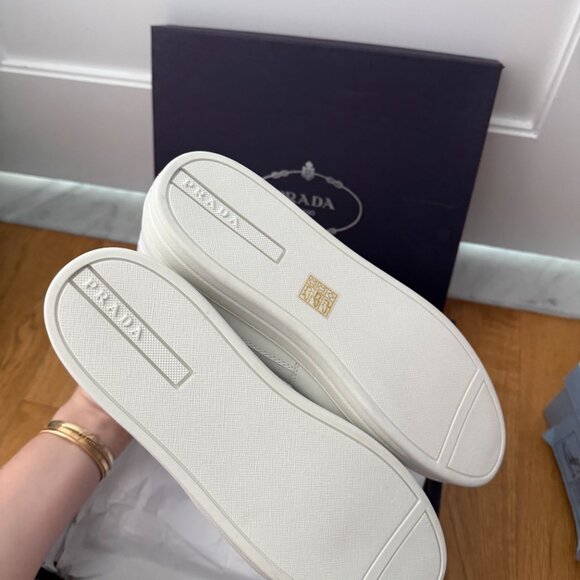 NWT Prada High Top Sneakers White Leather Lace Up Sz 41 - Picture 10 of 10